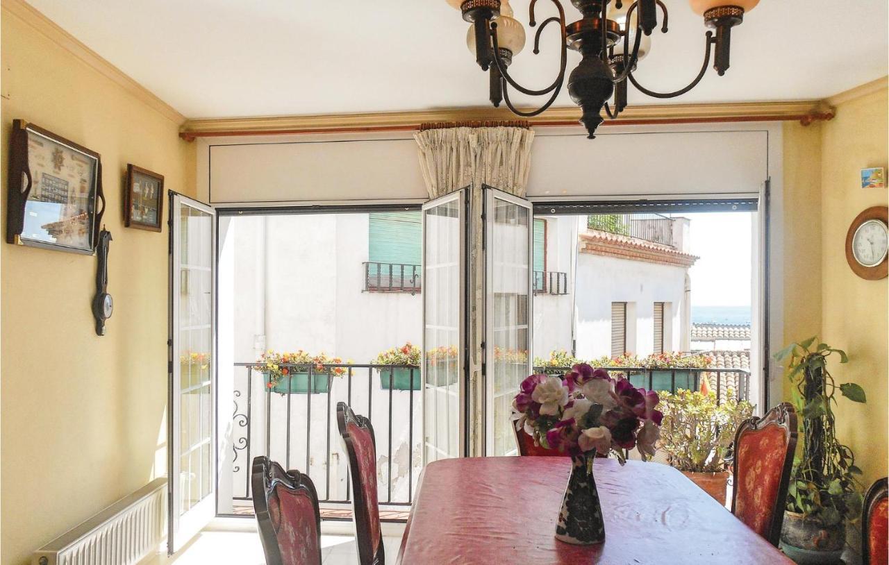 2 Bedroom Amazing Apartment In Tossa De Mar Exterior photo